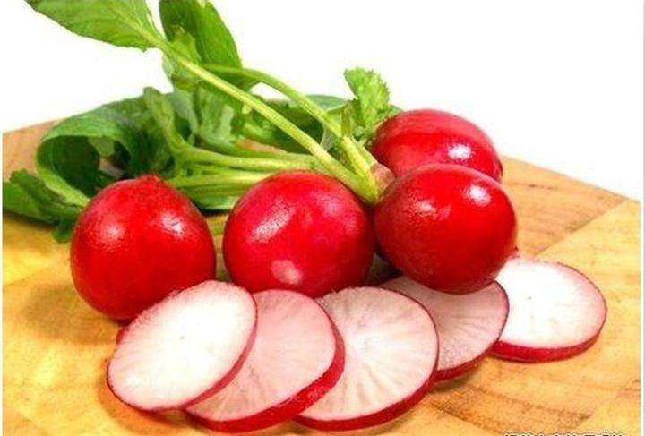 水果萝卜很受欢迎，菜农都喜欢种植，如何产出优质的萝卜呢？